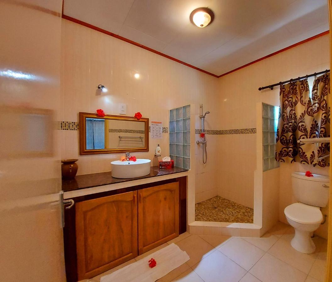 Hostellerie Ла-Діг Екстер'єр фото